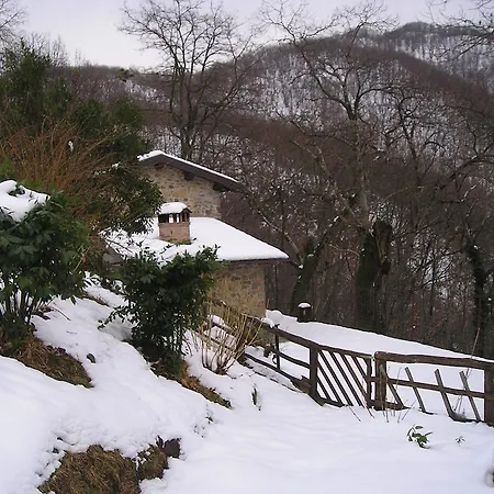 Il Podere Di Giada Bed and Breakfast 3*